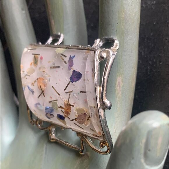 Lovely Vintage PAM Clear Lucite Gold N Pastel Confetti Silver piece, Stamped - Picture 4 of 4